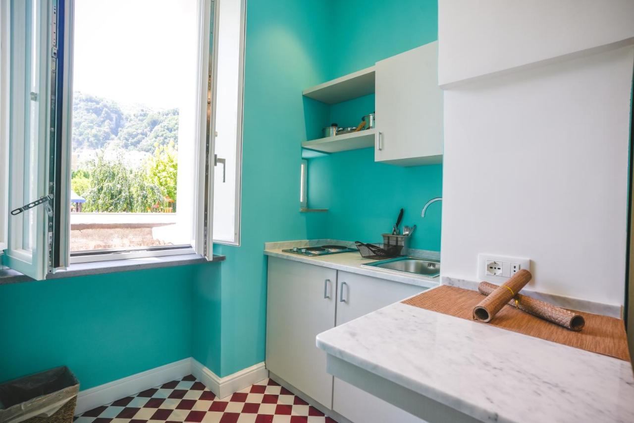 Cafe Latino Suites Sorrento Esterno foto