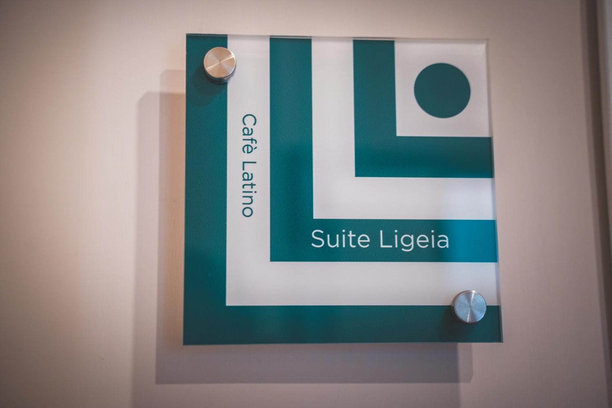 Cafe Latino Suites Sorrento Esterno foto